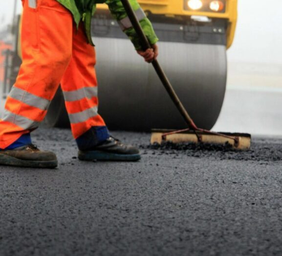 Ремонт дорог от 120 руб./м2: цены и условия работ