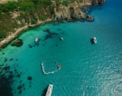 Исследуйте красоту диких мест и бирюзовых пляжей на Фиоленте