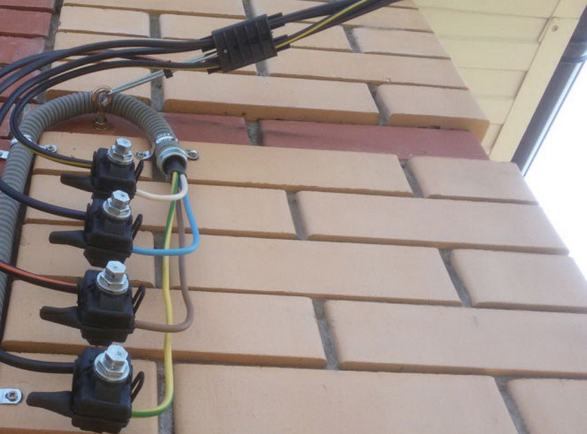 4-х жильный для 3-х фазного подключения