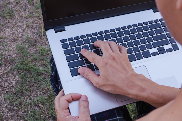 Также стоит проверить драйвера. Для этого откройте 