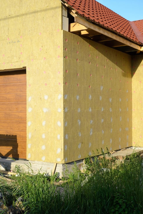 Этапы подготовки фасада перед нанесением штукатурки