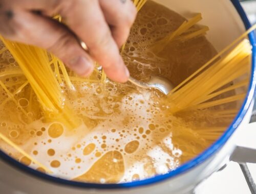 Как отмыть пригоревший кисель с кастрюли содой и водой быстро Как отмыть пригоревший кисель с кастрюли содой и водой быстро